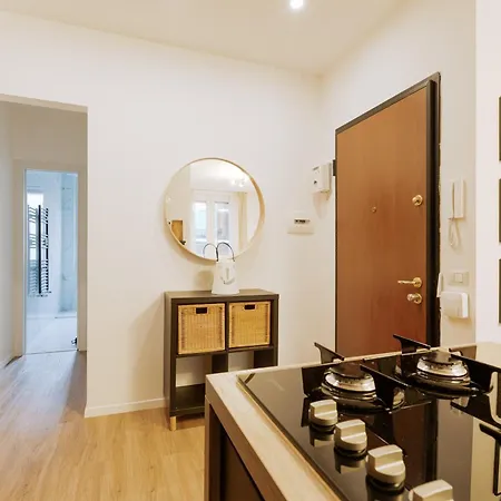 Apartman Pasteur M1 - Zen With Balcony